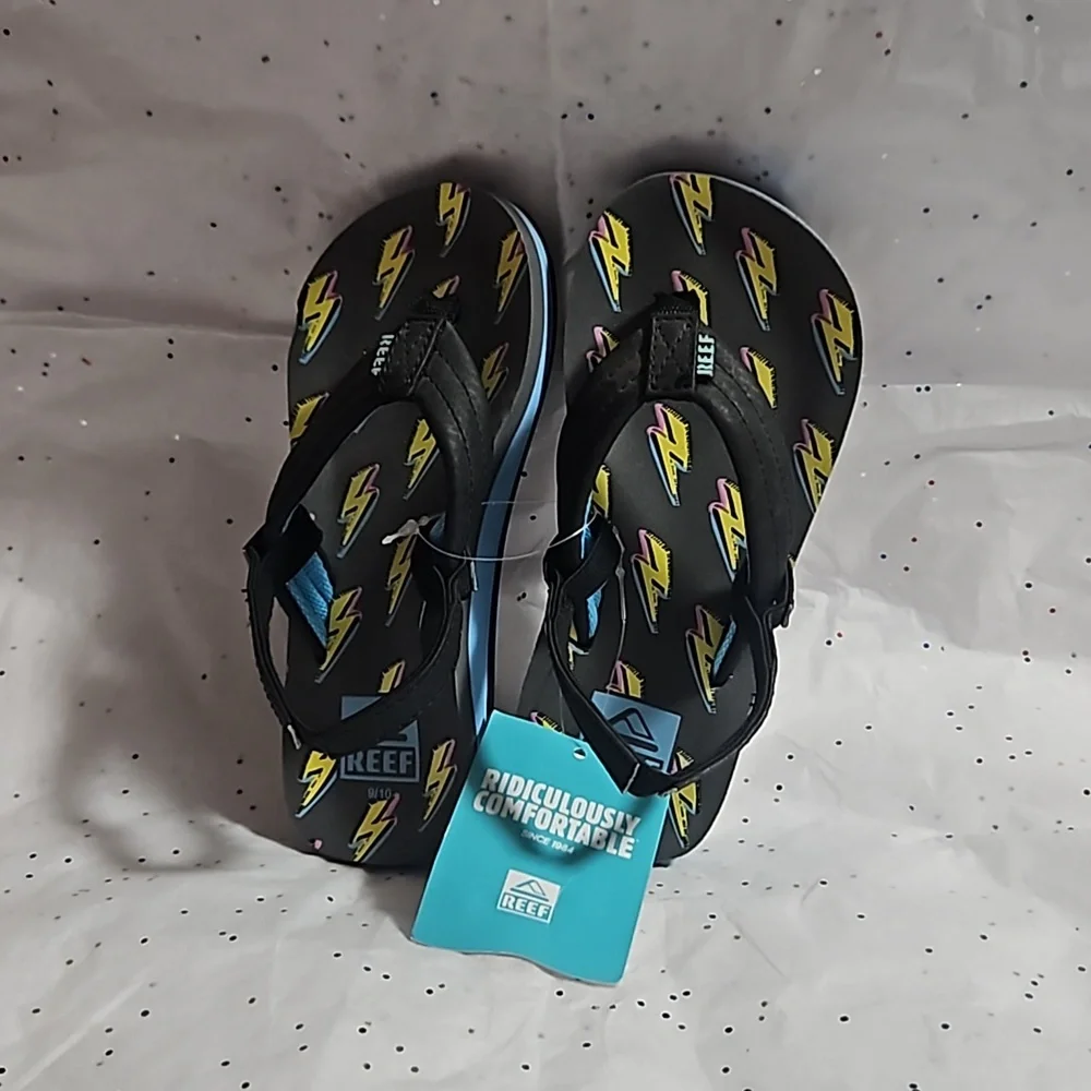 REEF LIGHTNING SANDALS: NEW WITH TAGS: SIZE 9/10